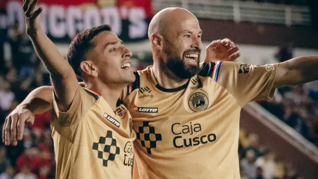 Cusco FC logró un importante triunfo en su debut en la Liga 1. Los goles fueron de Lucas Colitto  y dos de Juan Manuel Tévez / Foto: Cusco FC  / Video: América Deportes