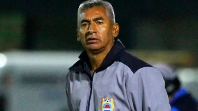 Deportivo Binacional anunció que Luis Flores no es más su entrenador