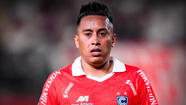 Christian Cueva se hizo un tratamiento en su rodilla / Foto: Movistar Deportes