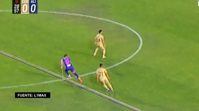 El partido en Cusco terminó con varias polémicas y una de ellas fue cómo el VAR decidió anular el primer tanto del encuentro. | FA - L1 MAX