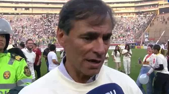 Fabián Bustos celebró el juego que sus dirigidos hicieron que permitió alzarse con el Apertura / Video: GolPerú