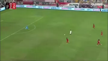 Fallo de Jairo Concha que pudo ser el segundo de Universitario