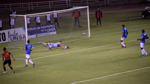 Emanuel Biancucchi anotó el único gol del encuentro | Video: Gol Perú | Foto: HBA Noticias