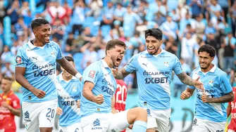 Rafael Lutiger remató de cabeza y colocó el primero de Sporting Cristal vs Atlético Grau en el inicio del partido / Fuente: L1 MAX