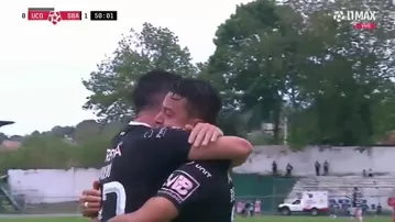 ¡Golazo de Boys! Pase de Benavente y Bueno pone el primero