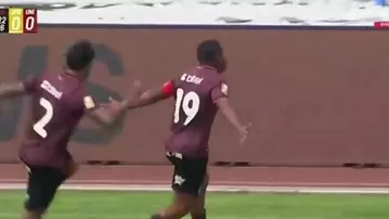 GOLAZO de Flores para el 1-0 de Universitario vs Juan Pablo II
