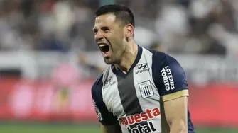 El lateral argentino reconoció que su salida del club blanquiazul pasó por una decisión de preferencias. |