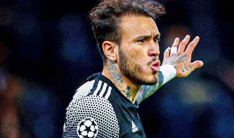 Gustavo Dulanto tuvo una acalorada discusión con un hincha de Alianza Lima en Twitter