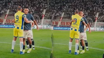Hernán Barcos y Alex Valera tuvieron un cálido momento luego del Universitario vs FC Cajamarca / Liga 1