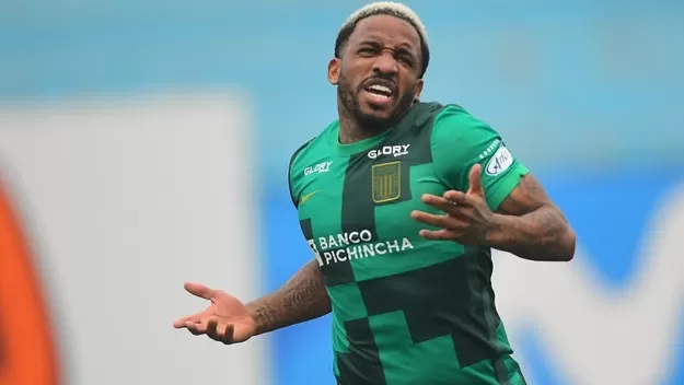 Hinchas de Alianza Atlético le hacen peculiar pedido a Jefferson Farfán