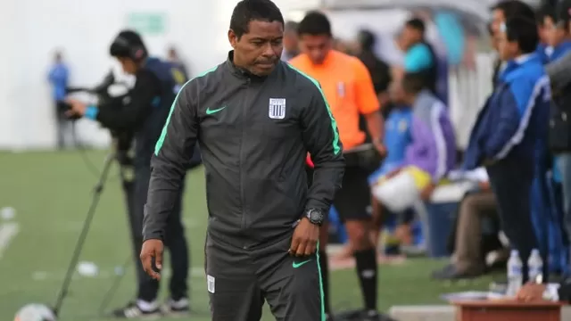Juan Jayo no sabe si continuará trabajando en Alianza Lima