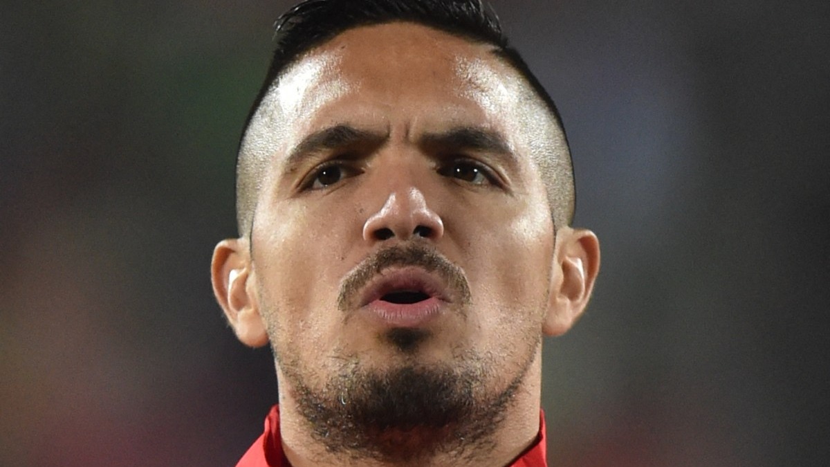 Juan Manuel Vargas regresó a las canchas y así fue recibido | América ...