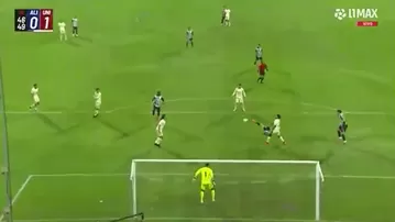 LE IBA A SALIR UN GOLAZO: Jairo Vélez y la tijera que pudo ser el empate en el Alianza Lima vs Universitario