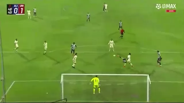 Comenzando la segunda mitad, el jugador de la selección peruana estuvo cerca de anotar el empate, pero pasó cerca. | L1 MAX