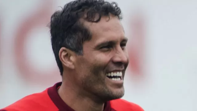 Leao Butrón, exfutbolista de 47 años. | Foto: AFP