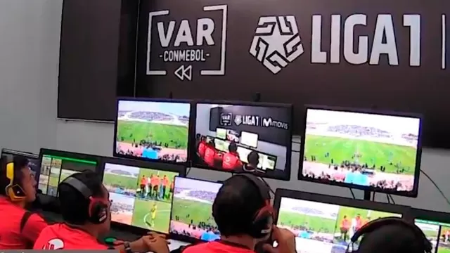 El videorbitraje llegaría al fútbol peruano, para quedarse, para segundo torneo del año: el Clausura. | Foto: Twitter.