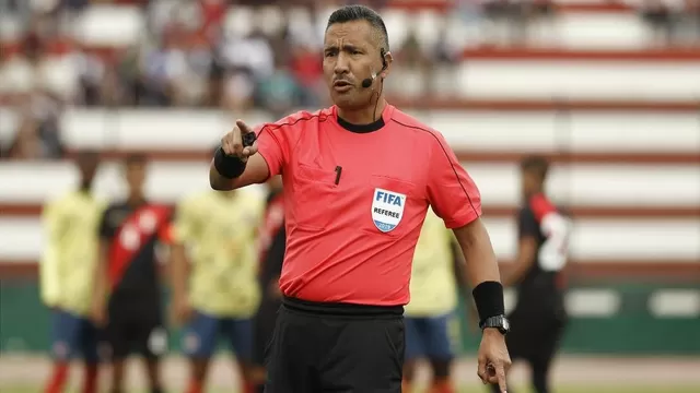 Miguel Santivañez es árbitro FIFA. | Video: Fútbol en América