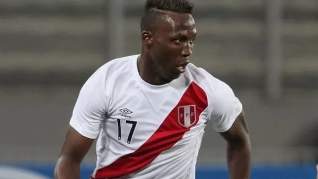 Luis Advíncula y el tierno saludo de Navidad en su cuenta de Twitter-foto-1