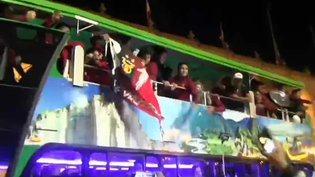 Melgar llegó a Arequipa y celebra el título del Apertura con sus hinchas