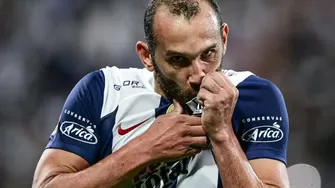 El delantero de 41 años aún no tiene claro su futuro, si continuará en La Victoria o se marchará fuera. | AD