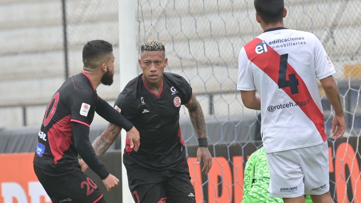 Ray Sandoval, atacante peruano de 26 años. | Foto: Prensa Liga 1/Video: Gol Perú