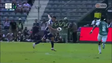 El palo que le negó a Girotti su mejor gol con Alianza Lima: Castillo sacó de quicio a Deportivo Cali