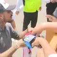 Paolo Guerrero arribó al Jorge Chávez y se acercó a los hinchas