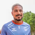 Paolo Guerrero realiza su primer entrenamiento con la César Vallejo