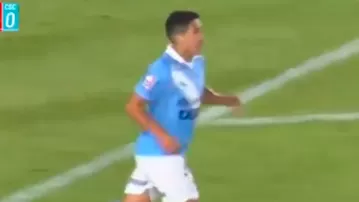 Tras pase de Maxloren Castro, Irven Ávila puso el descuento 2-1 de Cristal ante Melgar