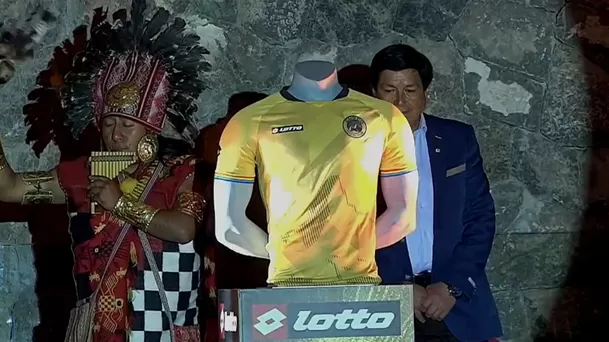 Presentación de la camiseta del Cusco FC