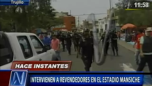 Policía intervino a revendedores en los exteriores del Mansiche