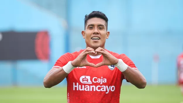 Raziel García anotó espectacular gol y selló el empate 2-2 de Cienciano ante Alianza Atlético