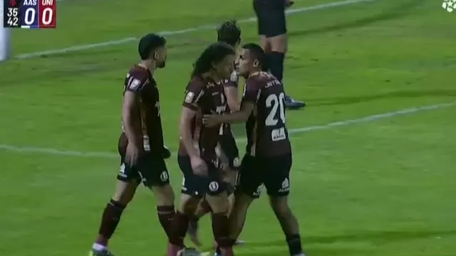Williams Riveros anotó de cabeza para el 1-0 Universitario pero árbitro lo anuló / Captura / L1 MAX