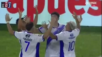 Robaldo convirtió golazo para el 1-0 de Alianza Atlético vs 'U'