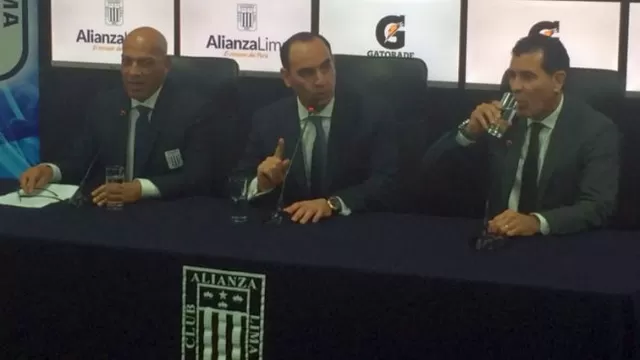 Roberto Mosquera, nuevo Dt de Alianza Lima (Foto: @centralCMDperu