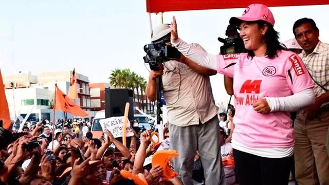 Sport Boys: barra rosada cuestiona a Keiko Fujimori por ponerse camiseta