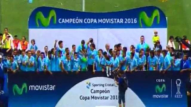 Sporting Cristal: así alzó Carlos Lobatón el trofeo de campeón