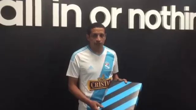 Sporting Cristal: así presentó Jorge Soto la nueva camiseta alterna