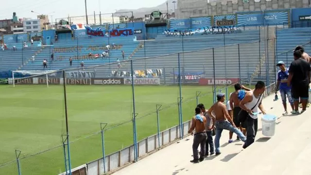 Sporting Cristal: hinchas pintaron las tribunas del Alberto Gallardo-foto-2