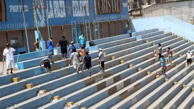 Sporting Cristal: hinchas pintaron las tribunas del Alberto Gallardo-foto-3