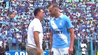Hernán Barcos y Pablo Guede protagonizaron un tenso momento durante el Sporting Cristal vs Alianza Lima / Fuente: L1 MAX