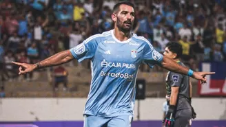 Sporting Cristal goleó 4-0 a Mannucci y es el líder del Torneo Apertura