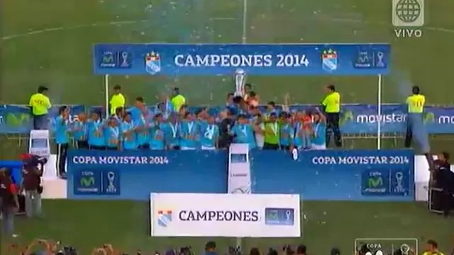 Sporting Cristal y el momento en que alzó la copa del Descentralizado