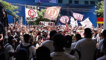 Con su gente: Universitario recibió banderazo en la concentración