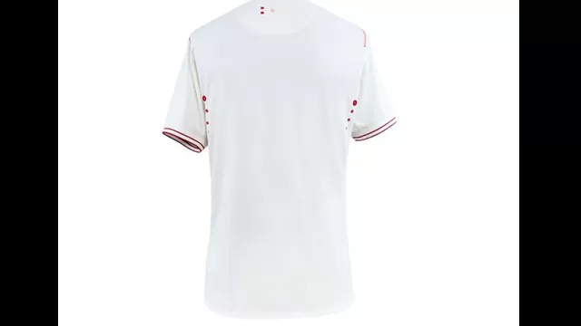 Facebook Umbro Per&amp;uacute;-foto-4