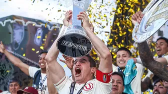 Universitario recibió el trofeo de la Liga1 y el plato ganador del Clausura. | Video: L1 Max.