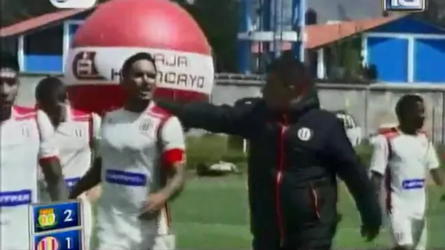 Universitario cay&oacute; 2-1 ante Sport Huancayo.