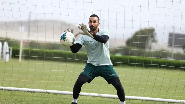 Universitario: Carvallo espera que Jorge Araujo se quede al mando del equipo