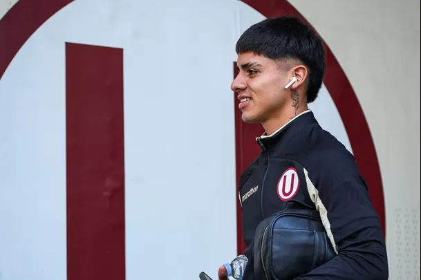 Snayder Díaz es un futbolista zurdo que puede desempeñarse como lateral izquierdo, pivote defensivo e incluso zaguero central. Snayder Díaz es un futbolista zurdo que puede desempeñarse como lateral izquierdo, pivote defensivo e incluso zaguero central.
