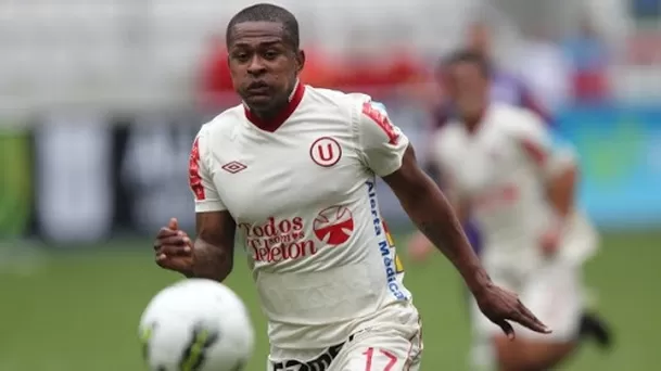 Foto de Willy Rivas con la camiseta de Universitario | Foto: Depor.